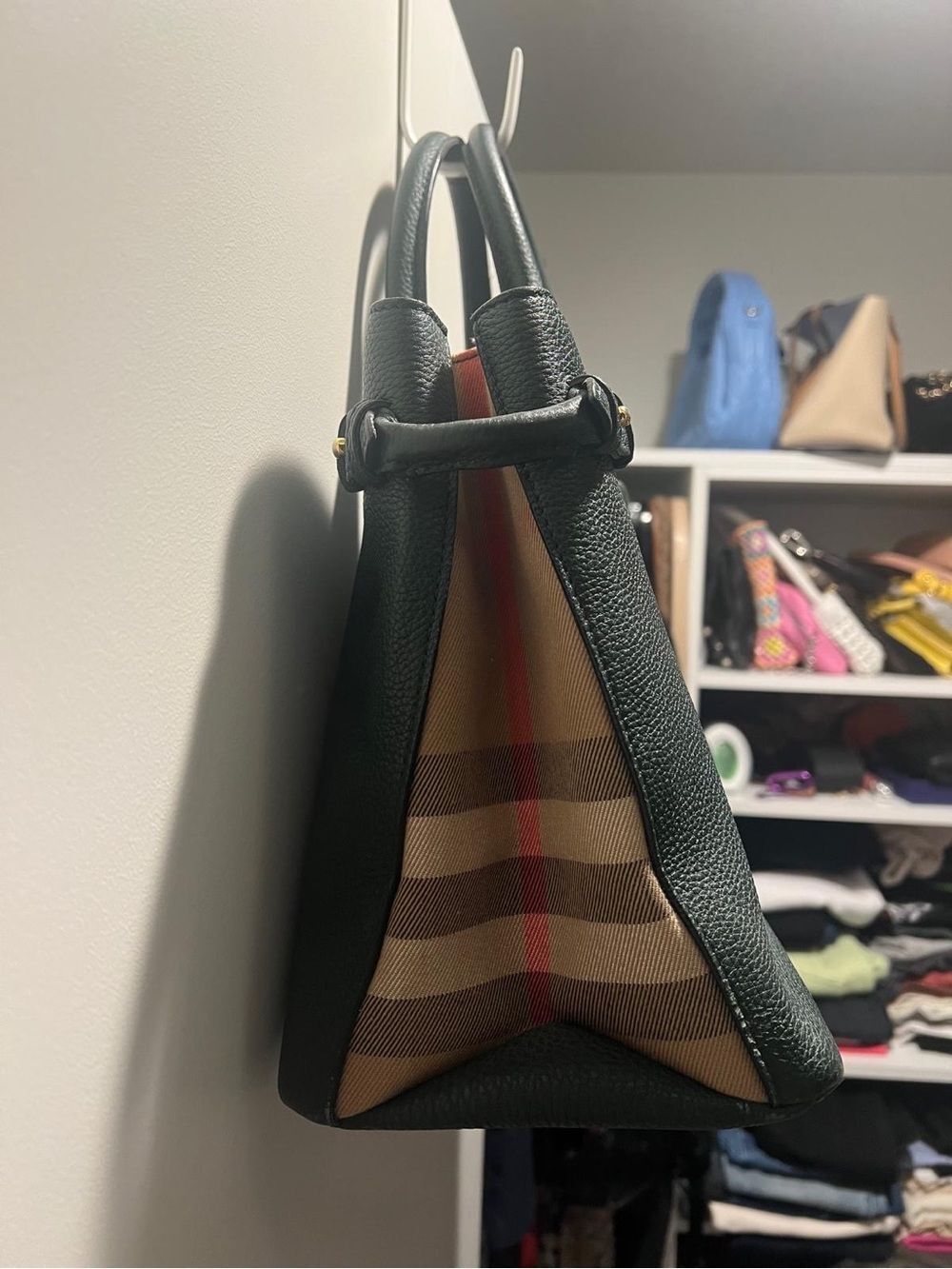 Burberry Forest Green Leather Satchel with Gold Logo - Picture 2 of 5